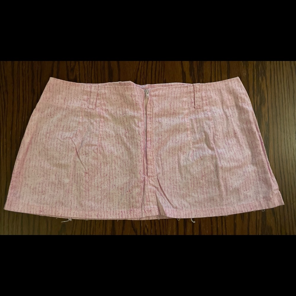Skirt - Picture 2 of 3
